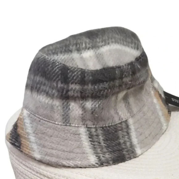 𝅺STEVE MADDEN WOOL‎ Bucket Hat OFF White NWT - Picture 1 of 5